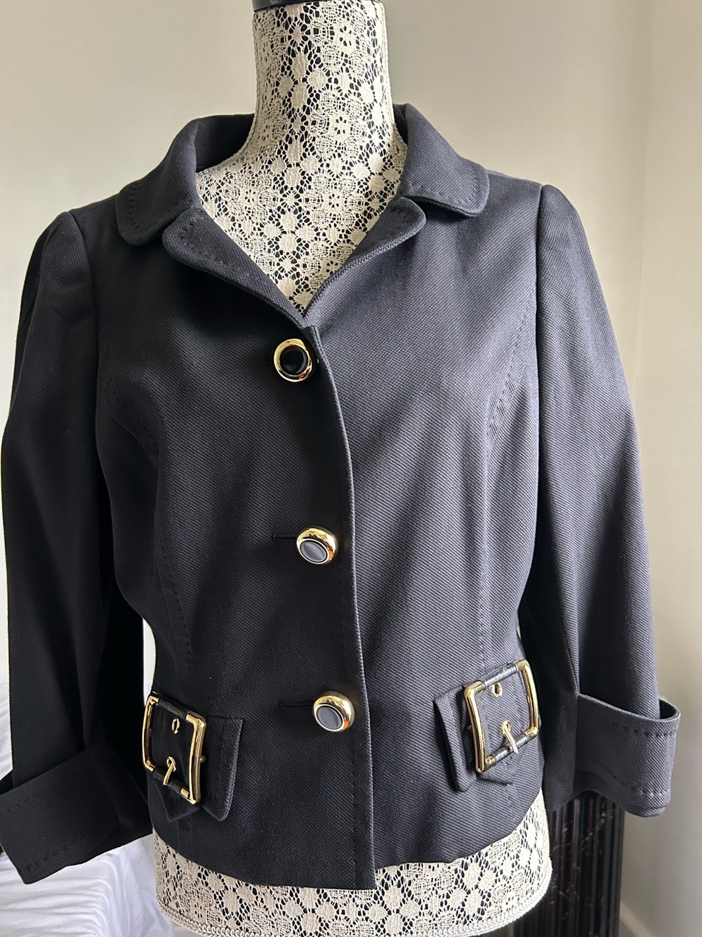 Carlisle Cropped Blazer